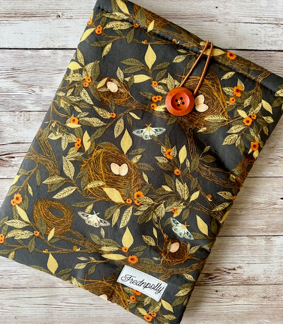 Bird Nests padded book/tablet sleeve